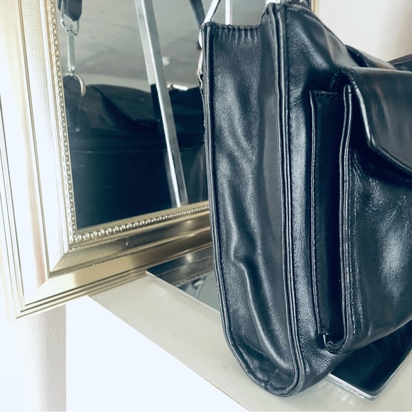 DANIER BLACK LEATHER CROSSBODY BAG SHOULDER WOMEN VINTAGE BAG - Picture 4 of 12